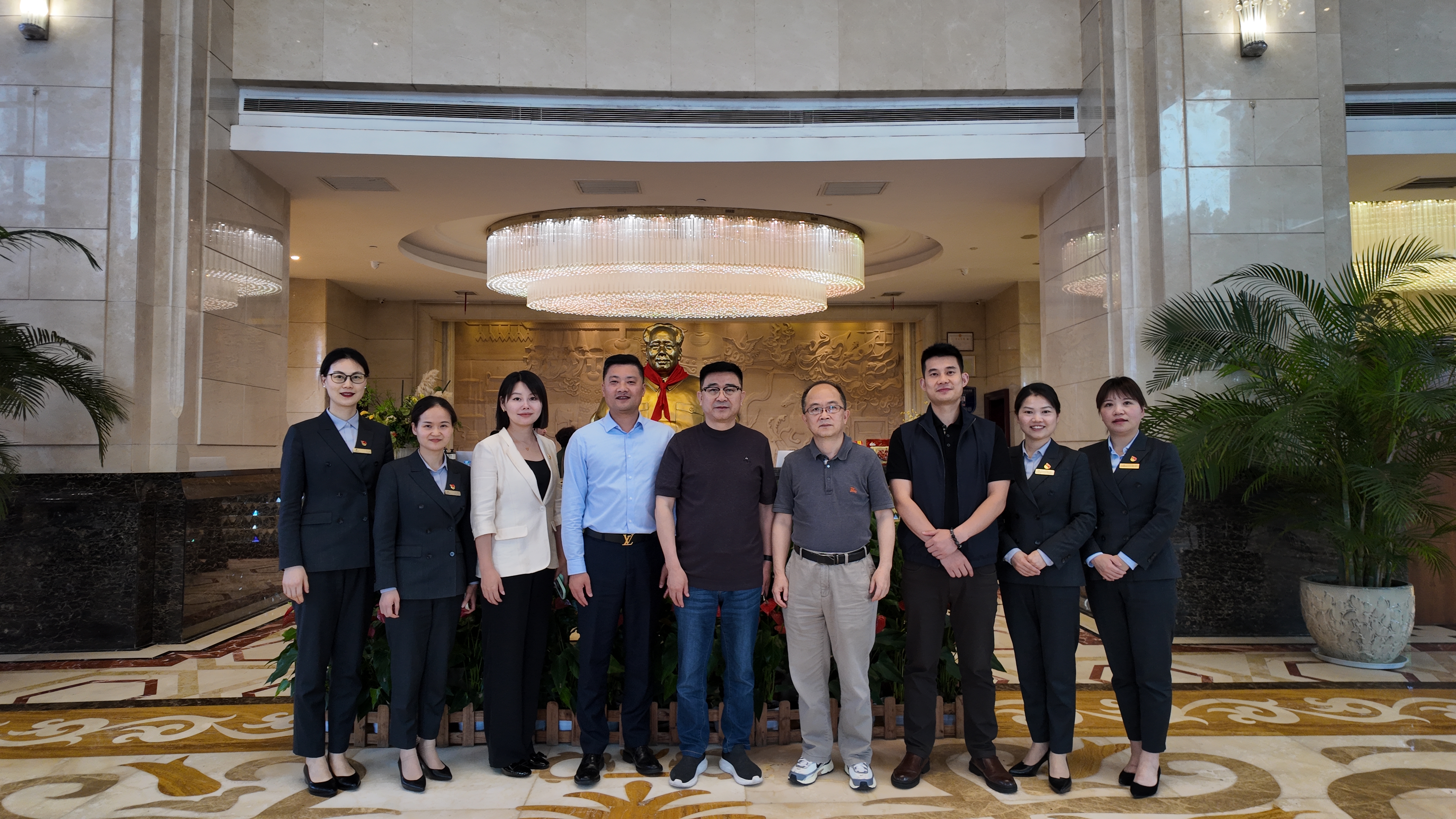 赓续湘楚文脉薪火，赋能民族品牌崛起｜湖南华银国际大酒店聚力谱写民族品牌饭店高质量发展新篇章
